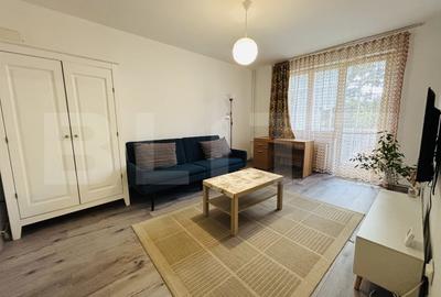 Apartament cu 2 camere semidecomandat, mobilat în Centrul Civic