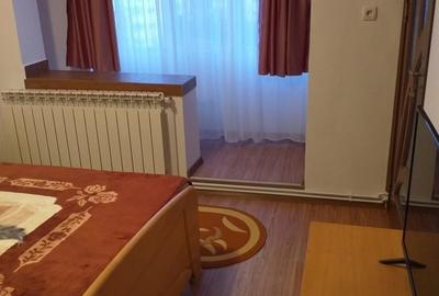 Garsonieră decomandată în Central