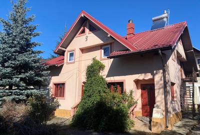 Casă individuală cu 8 camere cu Teren 1820 Mp în Vadu Moldovei - 3