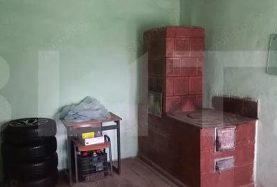 Casă cu 2 camere cu Teren 1172 Mp în Central - 2