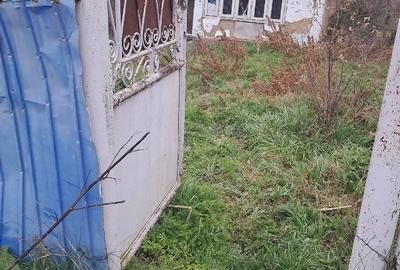 Casă cu Teren 3000 Mp în Docani - 1