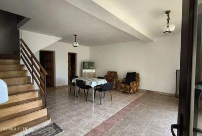 Casă cu 6 camere în Eșelnița - 9