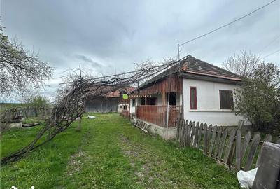 Casă cu 2 camere cu Teren 1850 Mp în Dobârlău - 2