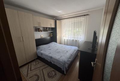 Apartament cu 2 camere nedecomandat în Micro 15 - 1