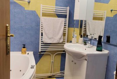 Apartament cu 3 camere decomandat în Central - 3
