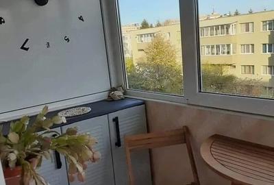 Apartament cu 2 camere semidecomandat în Noua