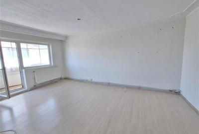 Apartament cu 3 camere decomandat în Nord - 3