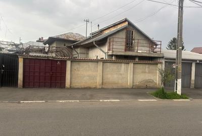 Casă cu 4 camere în Chiajna