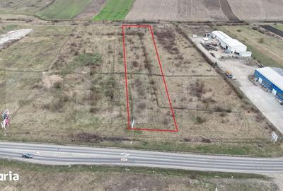 Teren de 3695 mp, în Petelea - 3