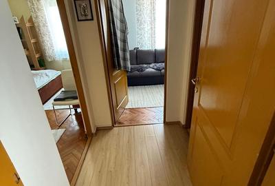 Apartament cu 3 camere semidecomandat în Ultracentral