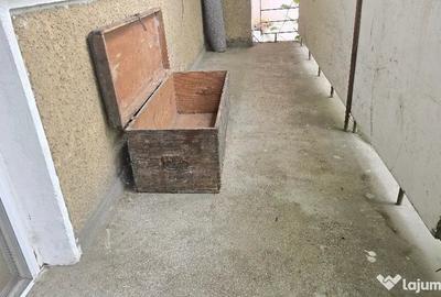 Apartament cu 2 camere semidecomandat în Piața Centrală