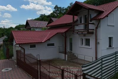 Casă individuală cu 6 camere cu Canalizare în Sărărie - 2