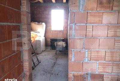 Casă cu 4 camere cu Teren 600 Mp în Botiz - 3
