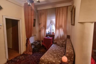 Apartament cu 3 camere semidecomandat în Teiul Doamnei - 7