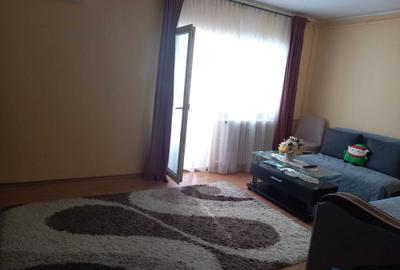 Apartament cu 3 camere decomandat în Central - 3
