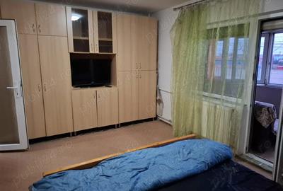 Garsonieră decomandată în 6 Vânători - 1