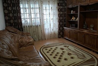 Apartament cu 3 camere decomandat în Craiovița Nouă - 3