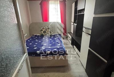 Casă cu 4 camere cu Canalizare în Felnac