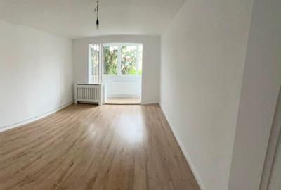 Apartament cu 2 camere decomandat în Astra