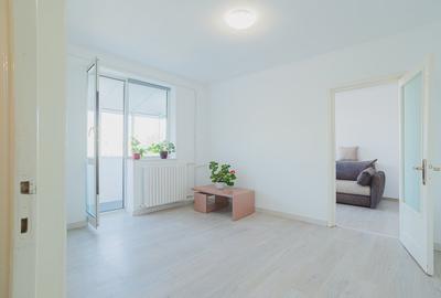 Apartament cu 2 camere semidecomandat, mobilat în City Park Mall