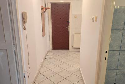 Apartament cu 2 camere decomandat în Progresul - 4