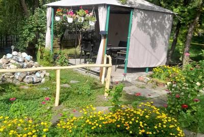 Casă cu Teren 1300 Mp în Piatra