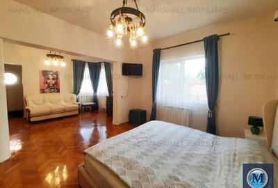Casă cu 3 camere cu Canalizare în Traian - 1