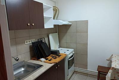 Garsonieră decomandată în Central - 4