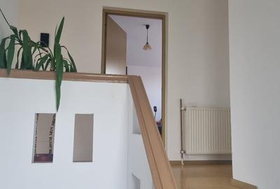 Casă cu 5 camere cu Teren 505 Mp în Șelimbăr