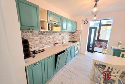 Apartament cu 3 camere decomandat în Faleza Nord