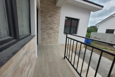 Casă individuală cu 4 camere cu Teren 200 Mp în Est - 3