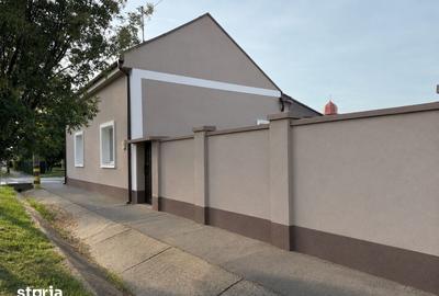 Casă cu 2 camere decomandat cu Teren 1500 Mp în Iosia