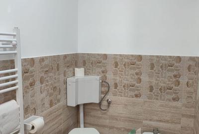 Spațiu comercial, de 90 mp, în Central - 3
