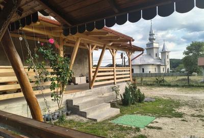 Casă cu 4 camere în Central - 1