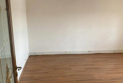 Apartament cu 3 camere decomandat în Micro 16 - 2