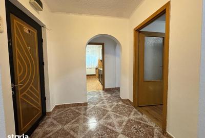 Apartament cu 2 camere decomandat în Republicii - 10