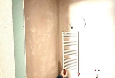 Apartament cu 4 camere semidecomandat în Florești - 2