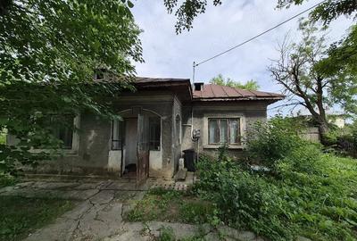 Casă cu Teren 270 Mp în Tărtășești - 2