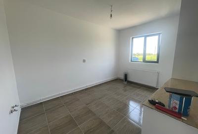 Casă cu 4 camere cu Teren 500 Mp în Buturugeni - 8