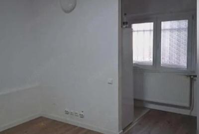 Apartament cu 2 camere decomandat în Nerva Traian