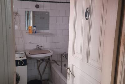 Casă cu 6 camere cu Teren 394 Mp în Central - 6