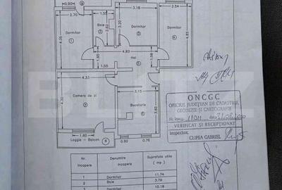 Apartament cu 4 camere decomandat în Micro 4 - 14