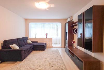 Apartament cu 3 camere decomandat, mobilat în Drumul Taberei