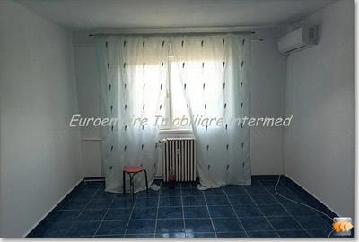 Garsonieră nedecomandată în Far