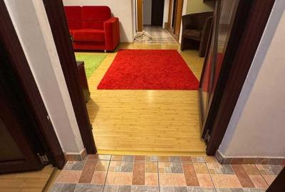 Apartament cu 3 camere semidecomandat în Timpuri Noi