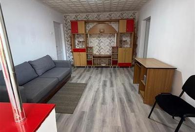 Apartament cu 2 camere semidecomandat în Girocului
