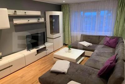 Apartament cu 3 camere decomandat, mobilat în Zorilor