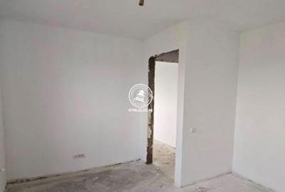 Casă cu 4 camere în Aroneanu