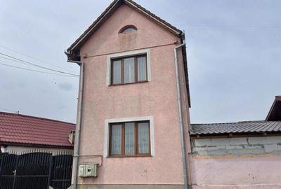 Casă cu 2 camere cu Canalizare în Central - 5