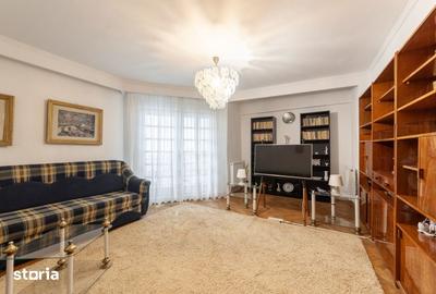 Apartament cu 3 camere decomandat în Găvana